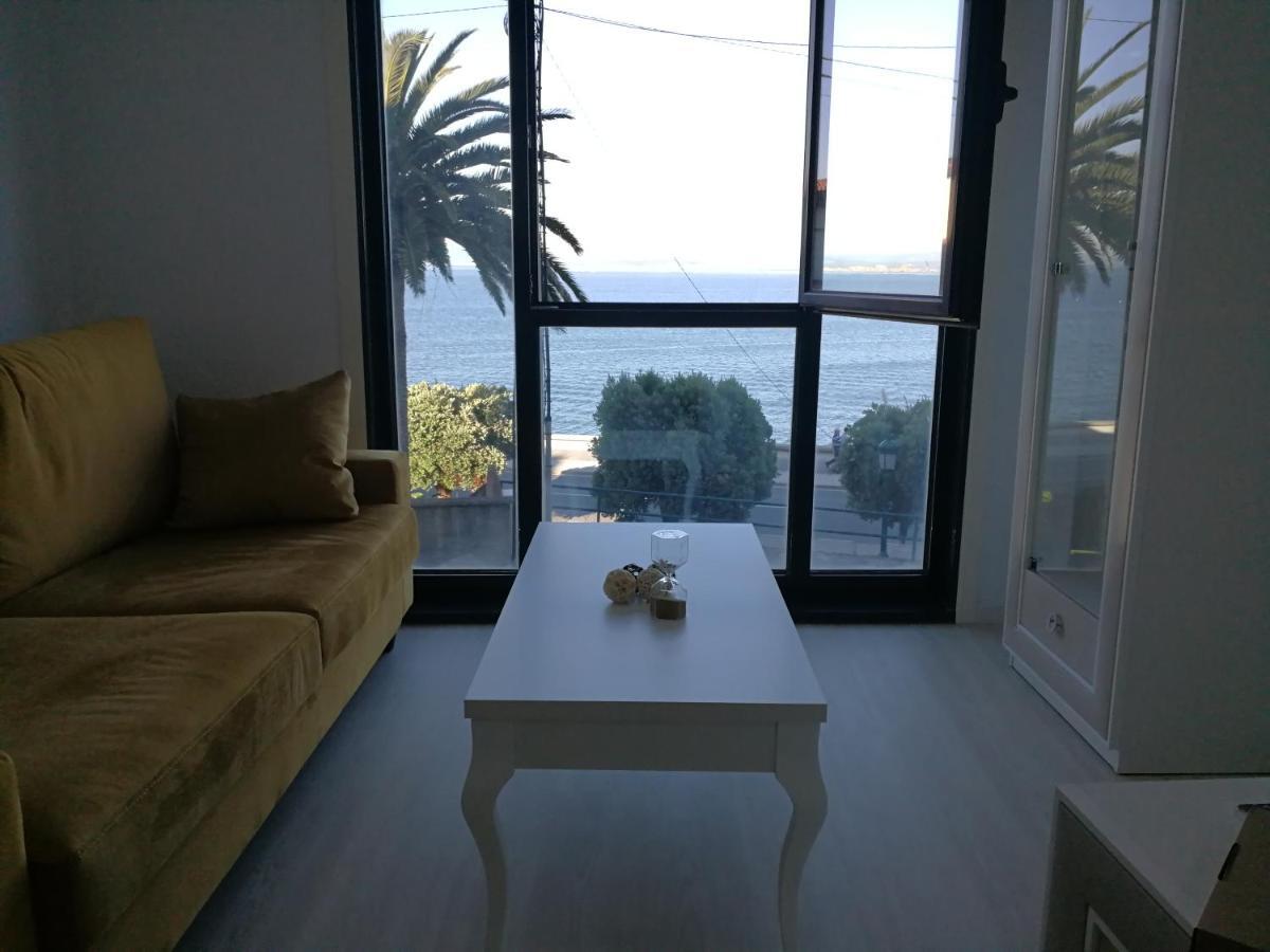 Apartamento En La Playa Lägenhet Ribeira Exteriör bild