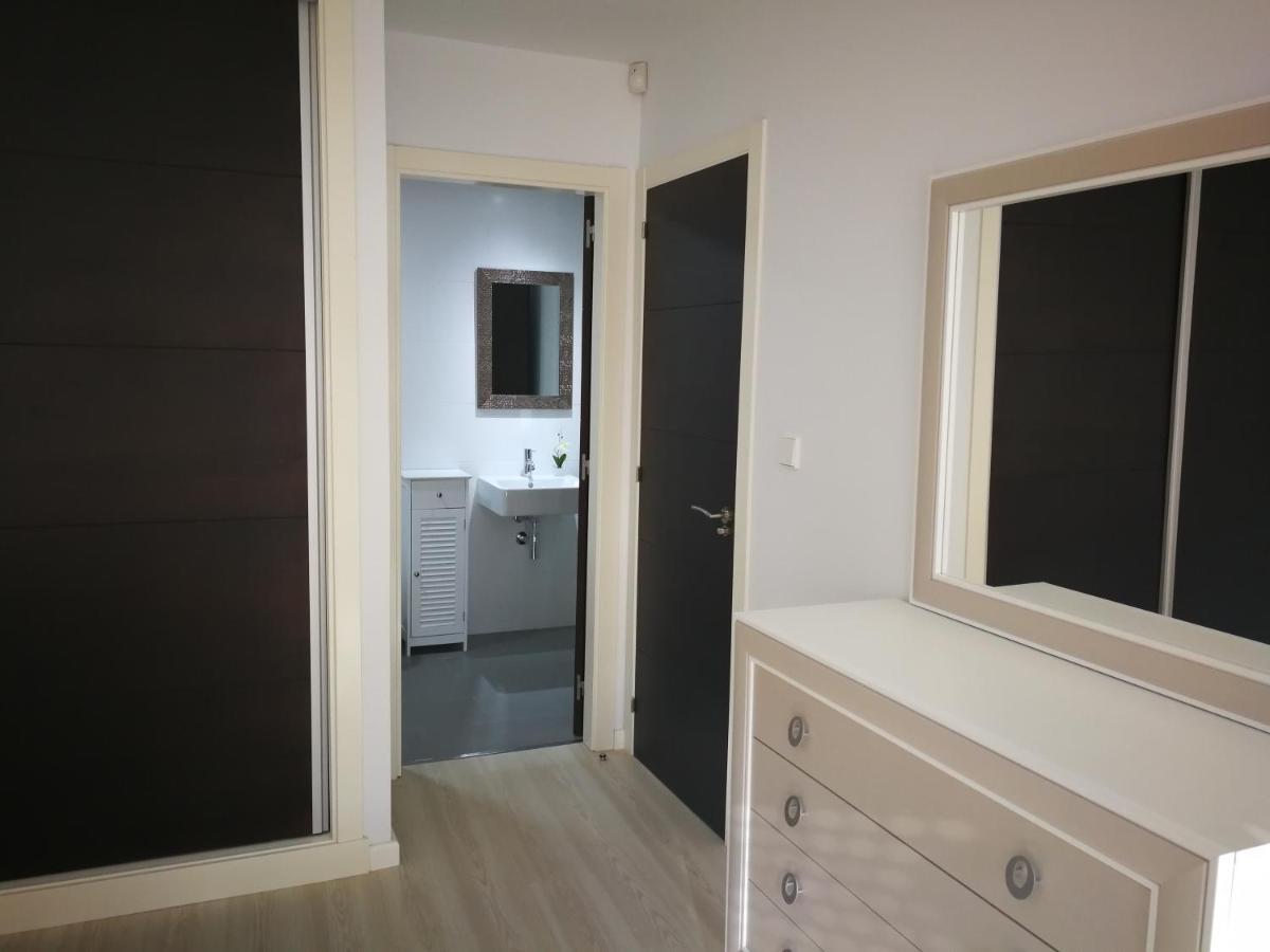 Apartamento En La Playa Lägenhet Ribeira Exteriör bild